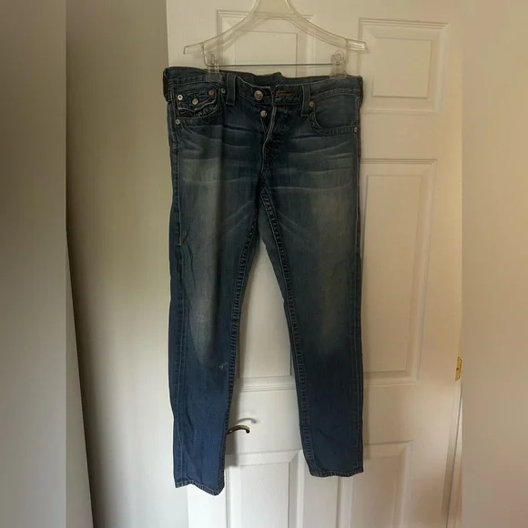 True Religion Jeans Size 30 – Gently Worn – Retail $225 – Selling for $75 - Picture 1 of 3